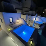 Aristos Life Luxury Cave فيلة أويا
