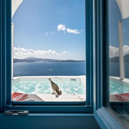 Aristos Life Luxury Cave Oia (Santorini)