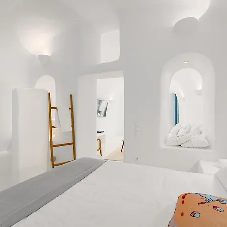 Aristos Life Luxury Cave Villa Oia (Santorini)