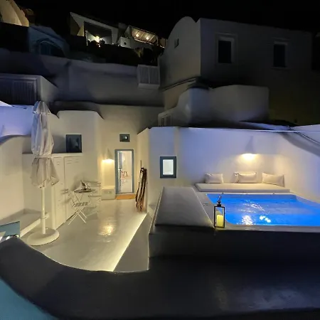 Aristos Life Luxury Cave Villa *