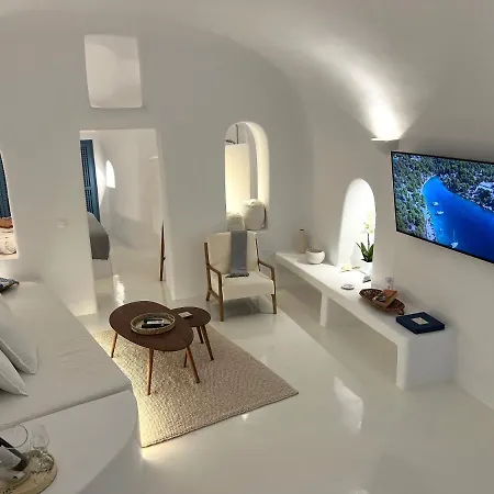 Aristos Life Luxury Cave Villa *