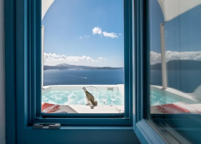 Aristos Life Luxury Cave Oia