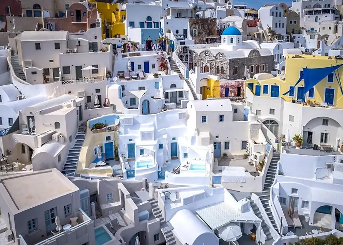 Aristos Life Luxury Cave Willa