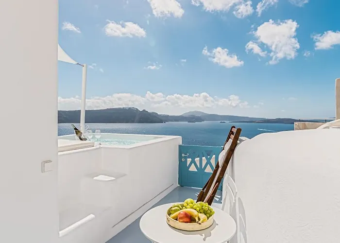 Aristos Life Luxury Cave Oia