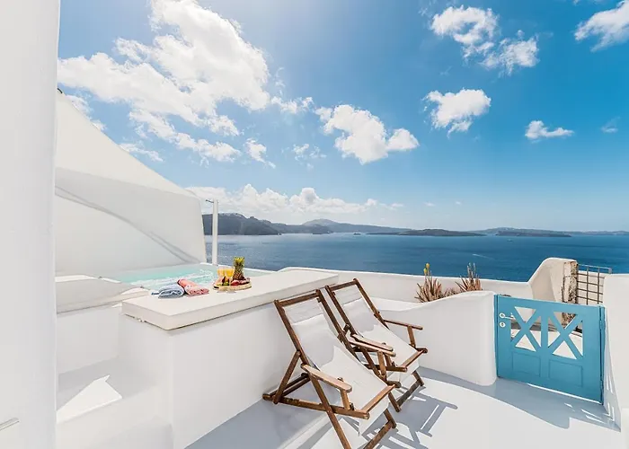 Aristos Life Luxury Cave Oia