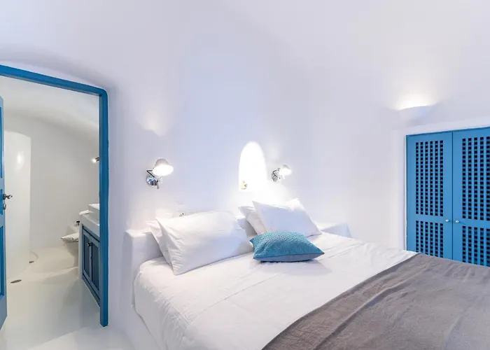 Aristos Life Luxury Cave *