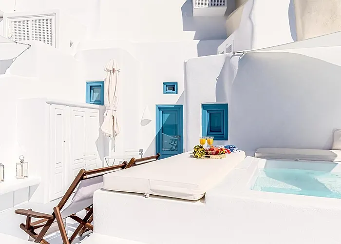 Aristos Life Luxury Cave Oia