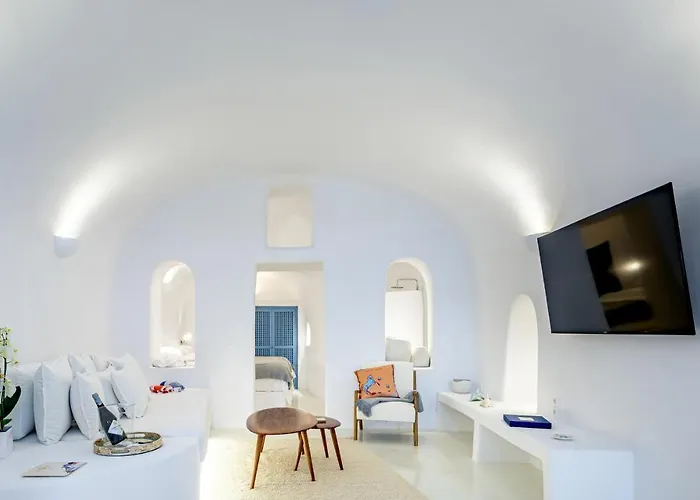 Aristos Life Luxury Cave