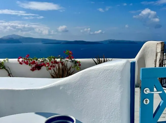 Aristos Life Luxury Cave Oia