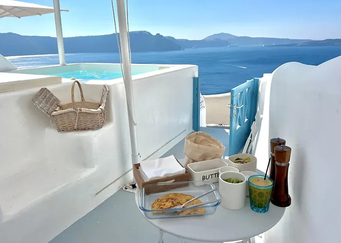 Aristos Life Luxury Cave *