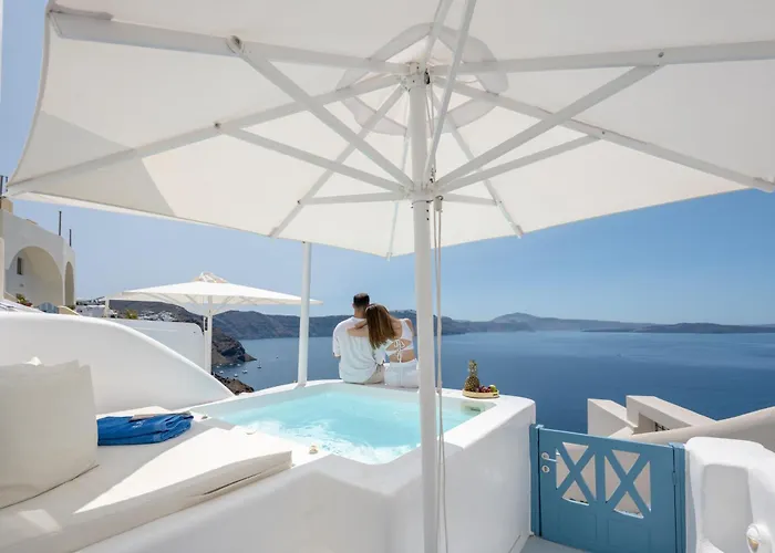 Aristos Life Luxury Cave Villa *