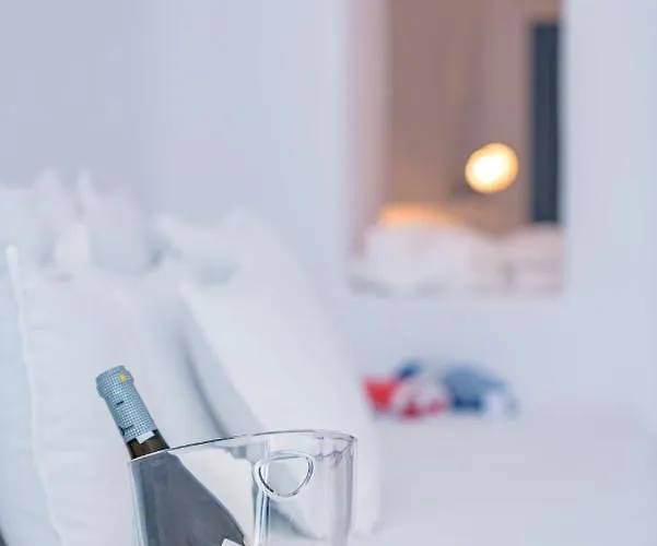 Aristos Life Luxury Cave Villa *