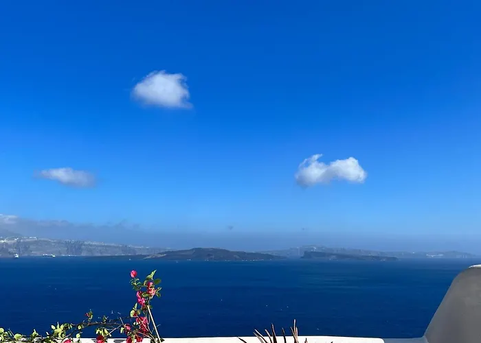 Aristos Life Luxury Cave Villa